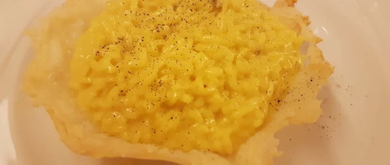 Risotto alla Milanese con pistilli di zafferano del Mare